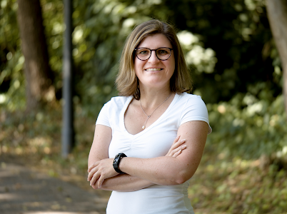 tl_files/Bilder/Gymnastik/Bilder Uebungsleiterinnen/2024 Sandra Scharer Step Aerobic.PNG